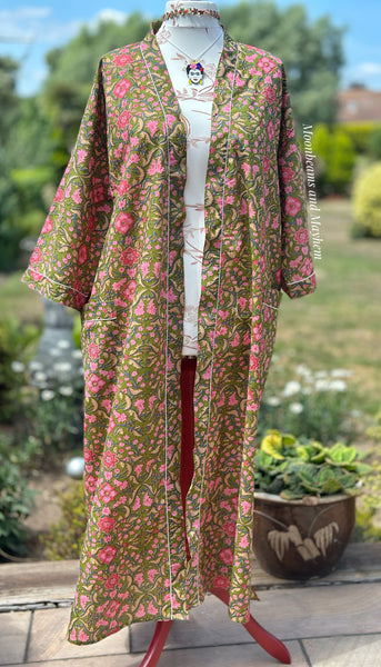 WANDER & BLOOM KIMONO