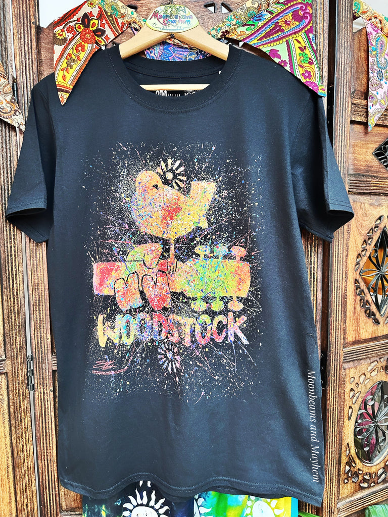 WOODSTOCK PEACE, LOVE, MUSIC TEE