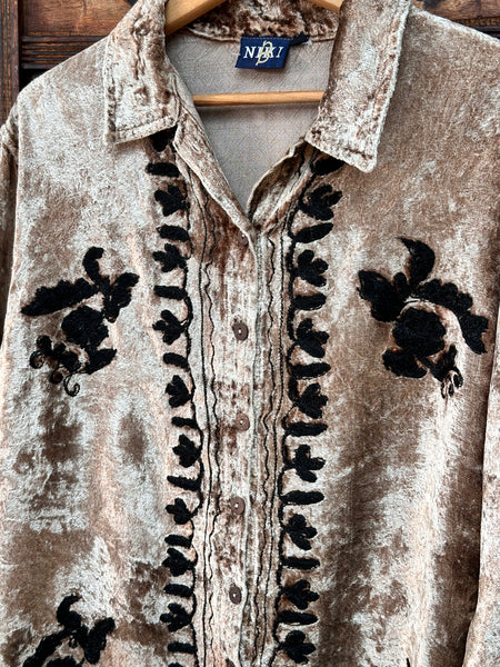 DELICIOUS VELVET EMBROIDERED BLOUSE (SIZE M)