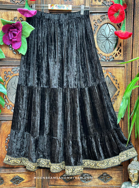 BLACK VELVET GOLD DUST SKIRT (S7L)