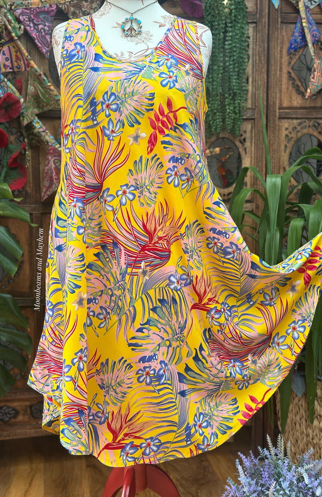 INTO THE TROPICS DRESS (J22)