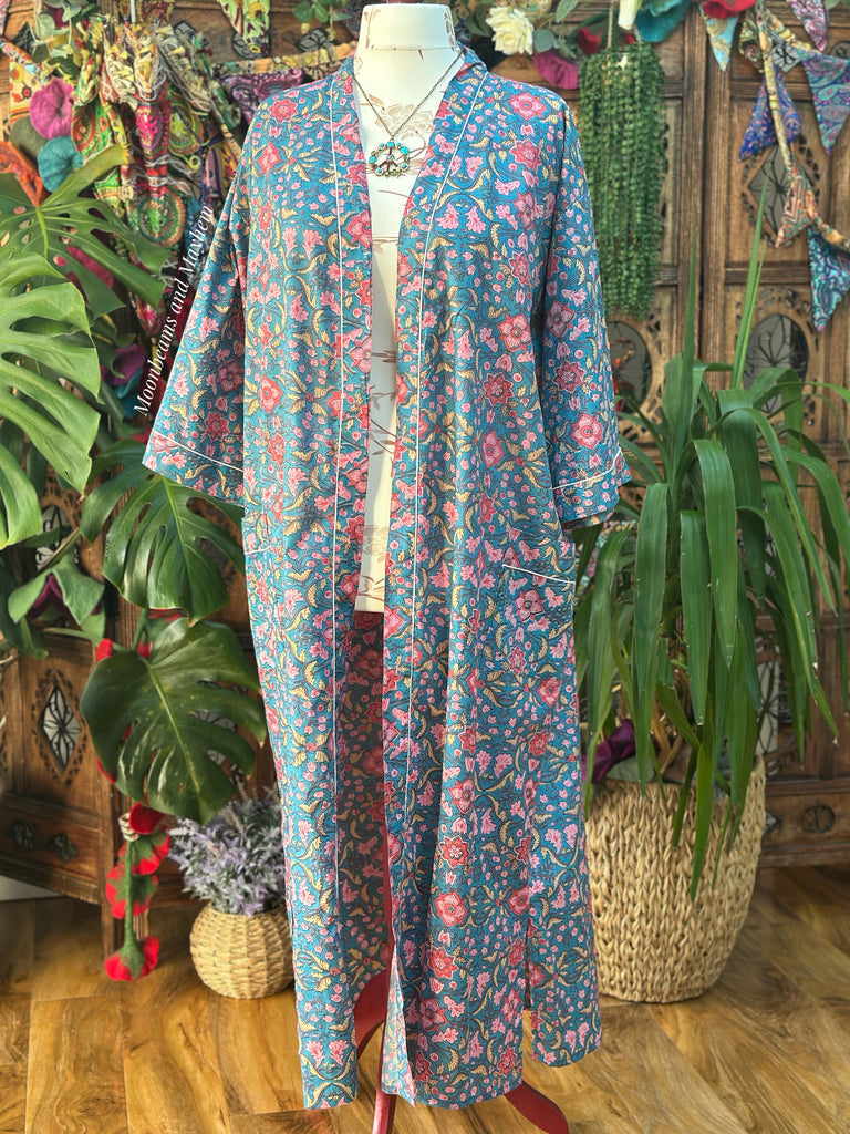 WANDER & BLOOM KIMONO