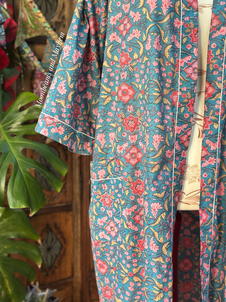 WANDER & BLOOM KIMONO