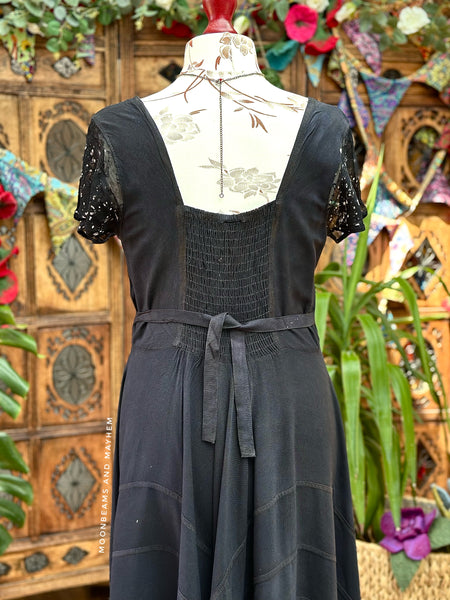 BLACK MOONDANCE MIDI DRESS (16/18 UK)