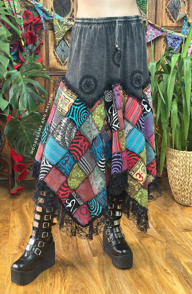 MYSTIC PATCH SKIRT