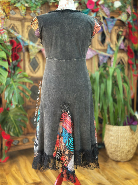 MYSTIC PATCH BLACK DRESS