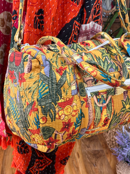 KANTHA GODDESS WEEKENDER HOLDALL DUFFLE BAG (BA138)
