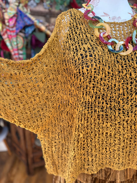 LOOSE WEAVE GOLDEN EARTH PULLOVER
