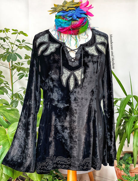 BLACK VELVET EMBROIDERED STEVIE TOP UK SIZE S/M (397) - MoonbeamsandMayhem