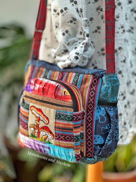 WHISPERING WOODS TOADSTOOL BAG
