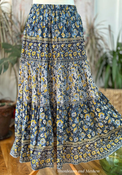 DELICIOUS FORGET ME NOT SKIRT - MoonbeamsandMayhem