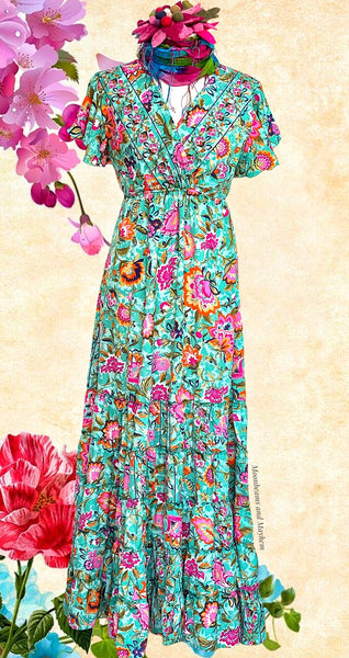 EXQUISITE LONG ROSEMARY DRESS SIZE S / M - MoonbeamsandMayhem