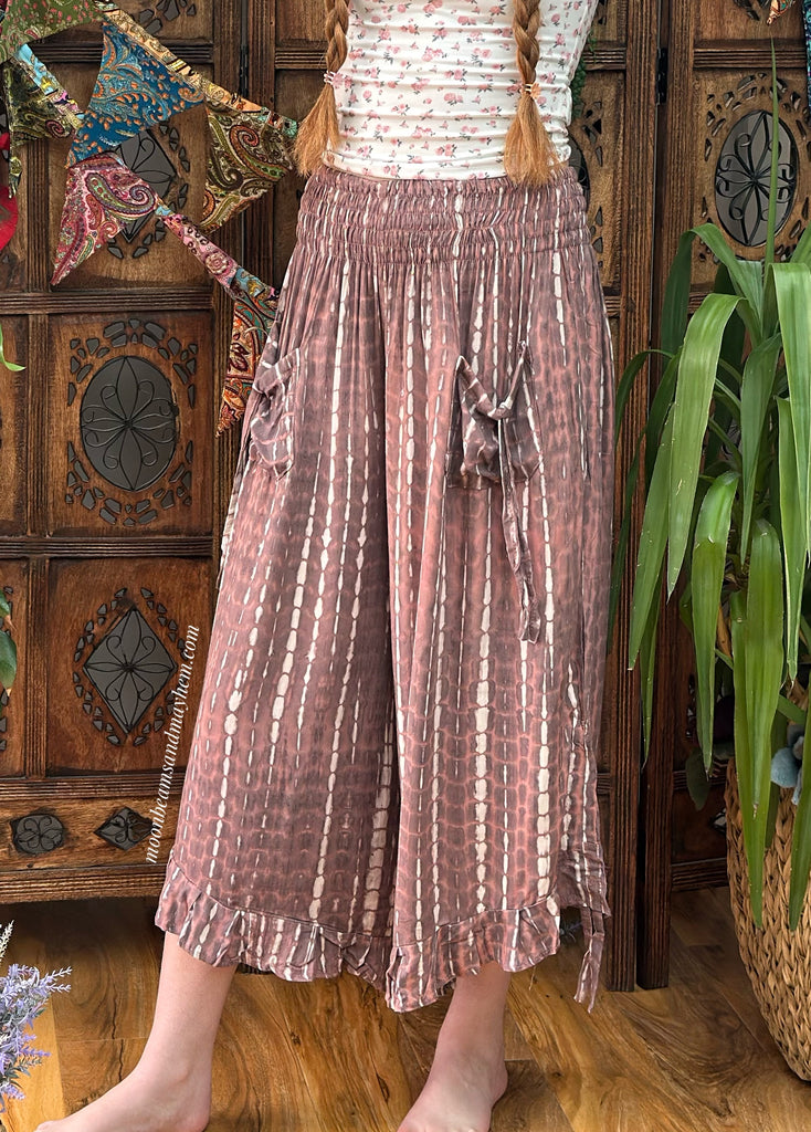 FRILL SEEKER PANTS - ROSE GOLD