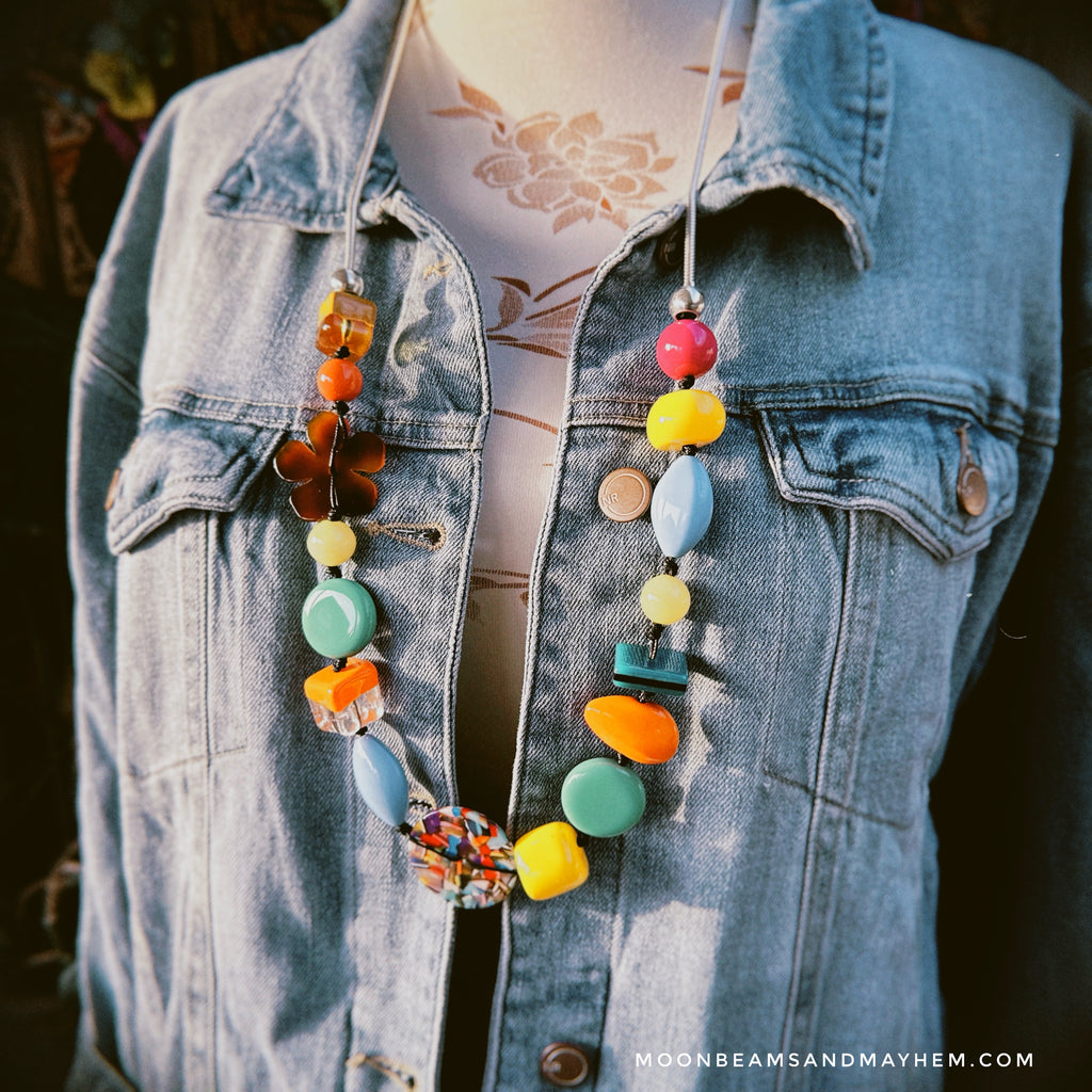 LONG COLOUR POP NECKLACE