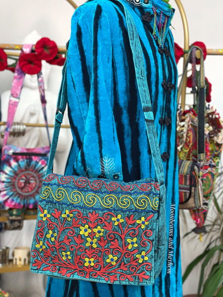 DELICIOUS FOLK ART SATCHEL /SHOULDER BAG - MoonbeamsandMayhem