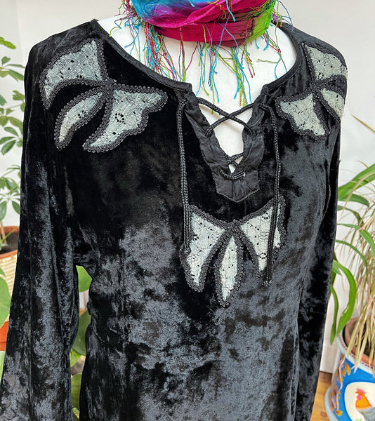 BLACK VELVET EMBROIDERED STEVIE TOP UK SIZE S/M (397) - MoonbeamsandMayhem