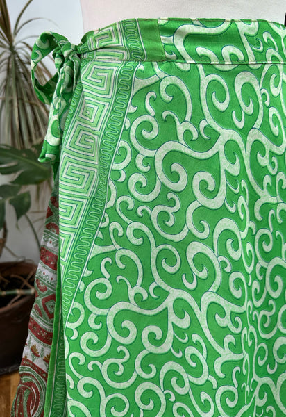 BEAUTIFUL GREEN SHANGRI-LA WRAP  SKIRT S / M / L (161) - MoonbeamsandMayhem