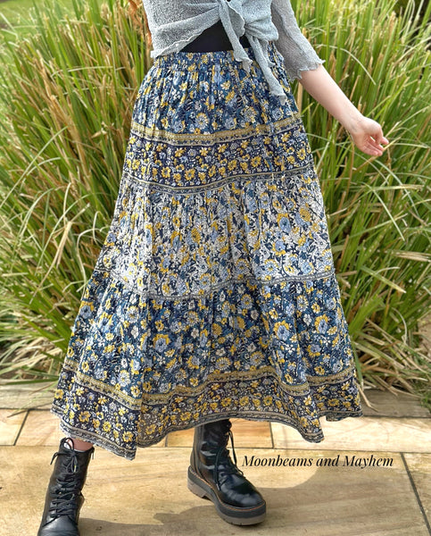 DELICIOUS FORGET ME NOT SKIRT - MoonbeamsandMayhem
