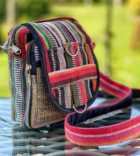 WONDERFUL VOYAGER HANDY BAG - MoonbeamsandMayhem
