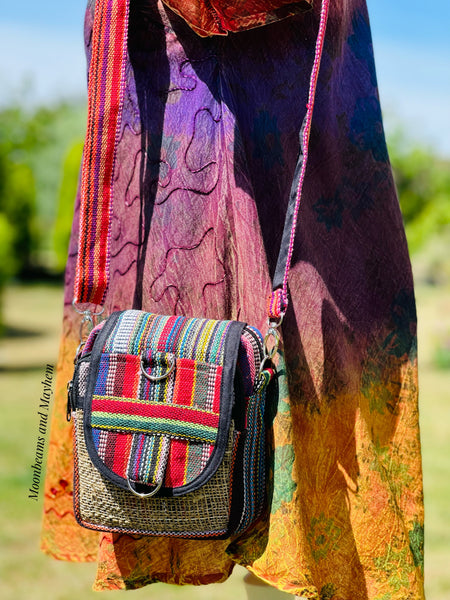 WONDERFUL VOYAGER HANDY BAG - MoonbeamsandMayhem