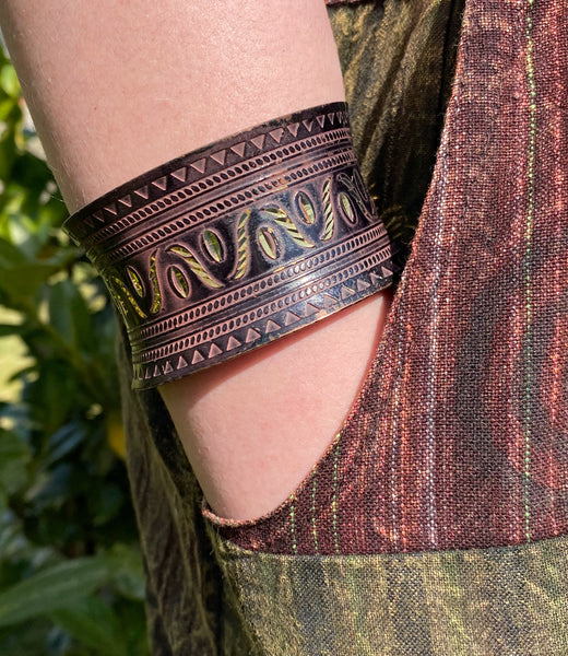 TRIBAL COCOA  CUFF / BRACELET - MoonbeamsandMayhem