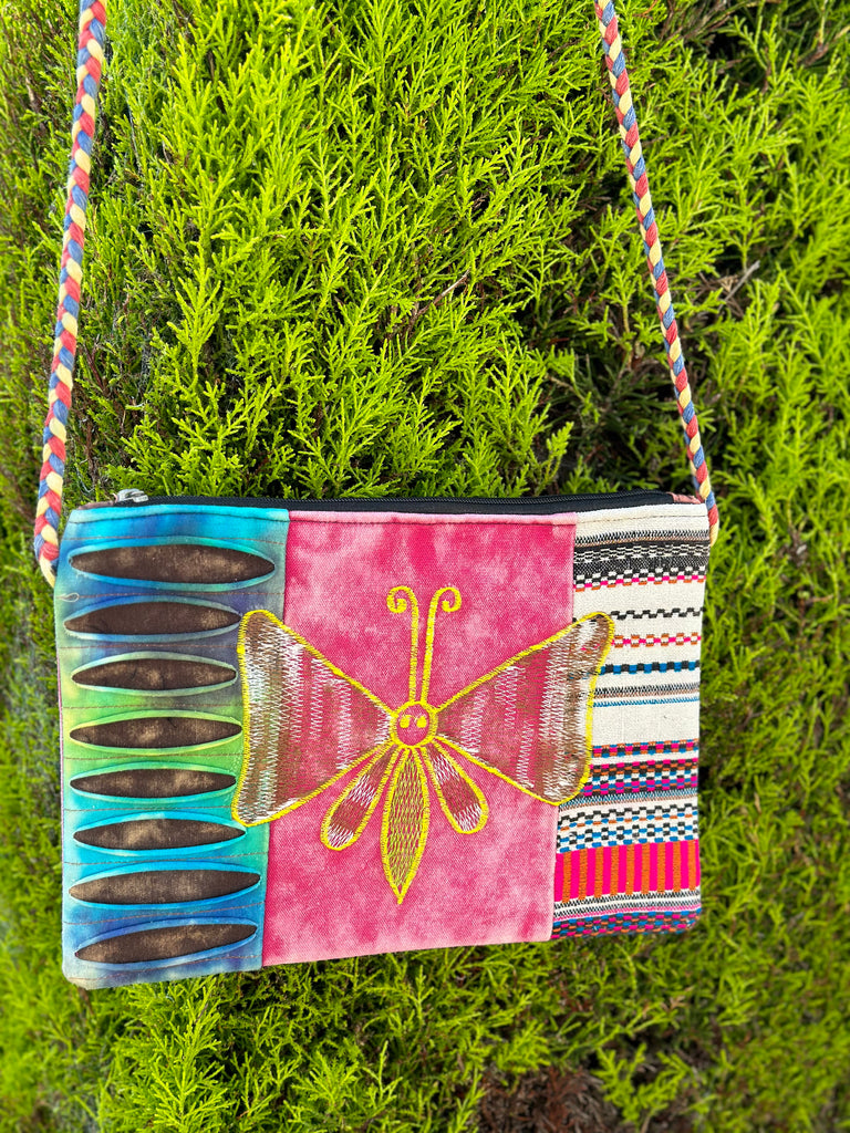 BEAUTIFUL BUTTERFLY CLUTCH / SHOULDER BAG