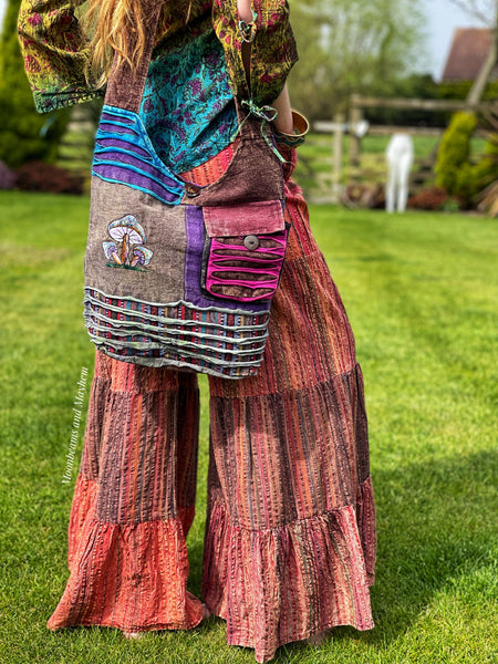 WONDERFUL TOADSTOOL SLING BAG (908) - MoonbeamsandMayhem