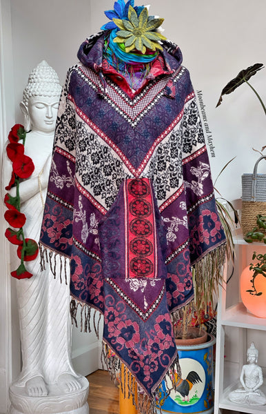 STUNNING AMETHYST BOHEMIAN PONCHO (323) - MoonbeamsandMayhem