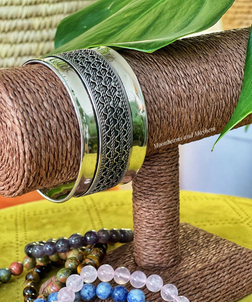 BEAUTIFUL GRACE CUFF / BRACELET - MoonbeamsandMayhem