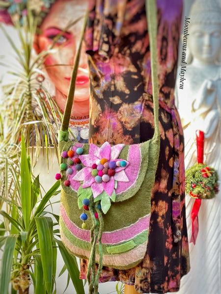 MAGICAL FELTED FOREST GREEN PIXIE BAG - MoonbeamsandMayhem