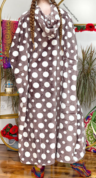 SPOTTY MOCHA GREY LONG SNUGGLE HOODIE - MoonbeamsandMayhem