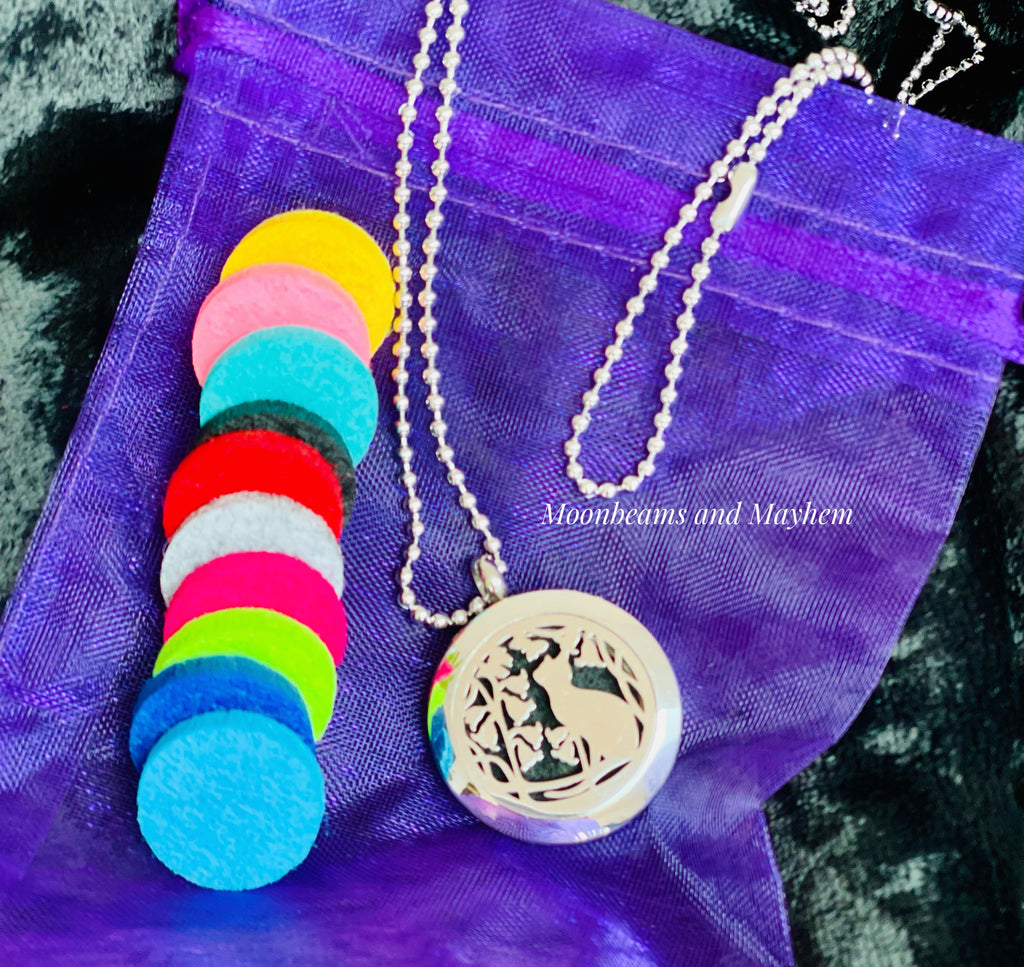 ENCHANTING AROMATHERAPY DIFFUSER CAT NECKLACE - MoonbeamsandMayhem