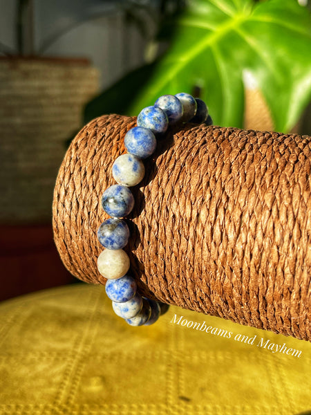 BEAUTIFUL SODALITE CRYSTAL POWER BRACELET - MoonbeamsandMayhem