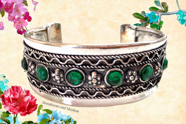 BEAUTIFUL SIENNA CUFF / BRACELET - MoonbeamsandMayhem