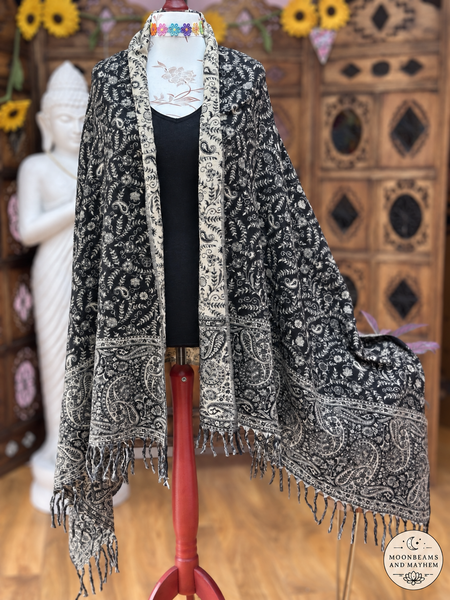 NIGHT SKIES MOONLIT WANDERER BLANKET WRAP / SHAWL