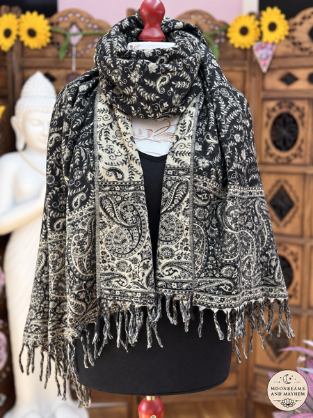 NIGHT SKIES MOONLIT WANDERER BLANKET WRAP / SHAWL