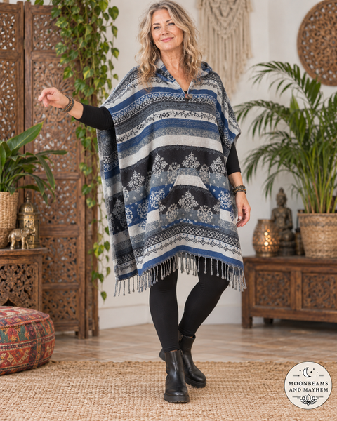 NORTHERN SKIES HOODED PONCHO