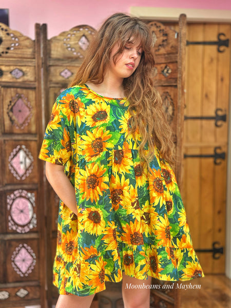 SUNFLOWER MEADOW POCKET SWING DRESS (F1-7301-1)