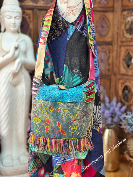 MEADOW MOON FRINGE BAG (BA173)