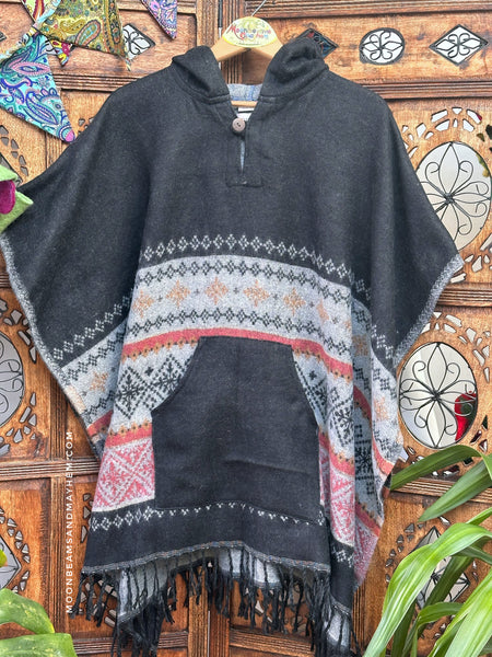 ALMA COSY WINTER PONCHO