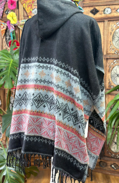 ALMA COSY WINTER PONCHO