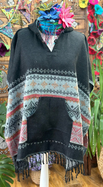 ALMA COSY WINTER PONCHO