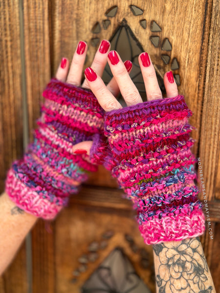 FINGERLESS SNUGGLE GLOVES / MITTENS