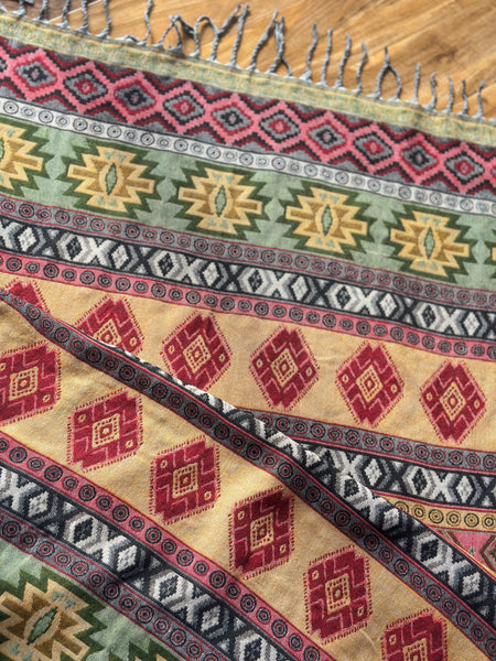 WILD SPIRIT BLANKET WRAP / SHAWL (BW15)