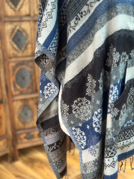 NORTHERN SKIES PONCHO