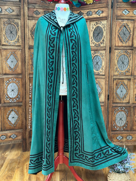 MOONFERN CLOAK - MoonbeamsandMayhem