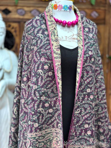 AMETHYST WANDERER BLANKET WRAP / SHAWL