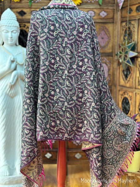 AMETHYST WANDERER BLANKET WRAP / SHAWL