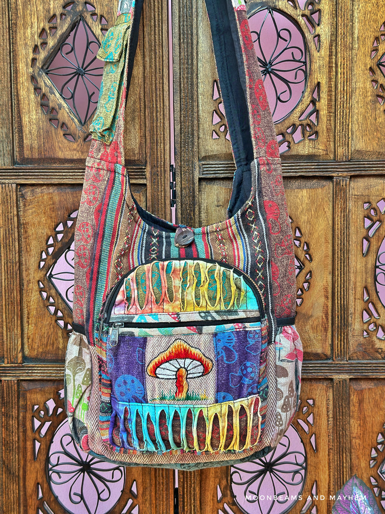 WHISPERING WOODS  BAG (BA174)