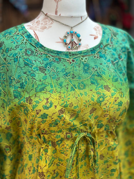 WONDERFUL CURVY SIZE SUNDANCE TUNIC / TOP M - XL (SD127)